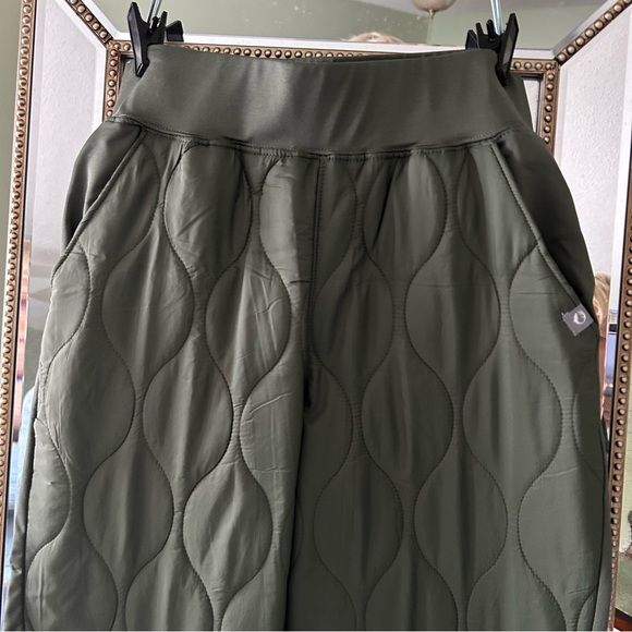 Women’s THE GREAT OUTdDOORSMAN Quilted Front Joggers Olive Green Sz M - Picture 2 of 10